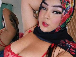 InayaKhalifa Chatte en Chaleur - Photo 7/21