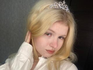 Photo of DelphineHambleton