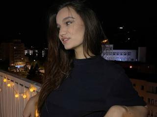 LenaLaurent - Live sex cams model
