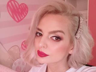 DouceAmelia Amateur Live Webcam - Photo 20/21