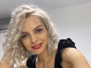 DouceAmelia Amateur Live Webcam - Photo 13/21