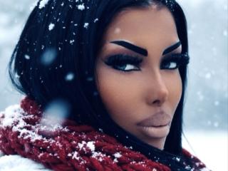 LuxuryyDelly Image Gallery