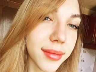 AleaseBenson - Live sex cams model