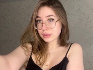 RobbieElsa Sex Brunette - Photo 6/7