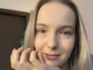 NicoleSpritzer Pussy Video Webcam - Photo 9/21