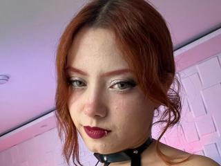 EmmaThomsonn Seins Liveshow - Photo 18/21