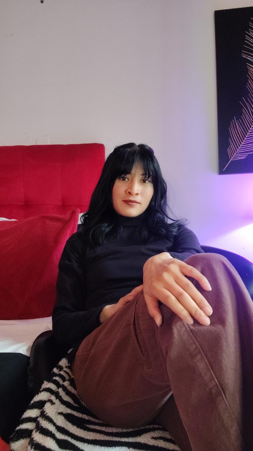 webcam model IssisDiosa from XloveCam webcam model IssisDiosa from XloveCam