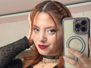 EmmaThomsonn Image Gallery