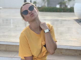 BelleLisaG Live Cam Porn - Photo 19/21