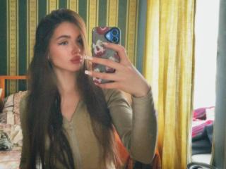 EmeraldWeinreb Boobs Liveshow - Photo 12/16