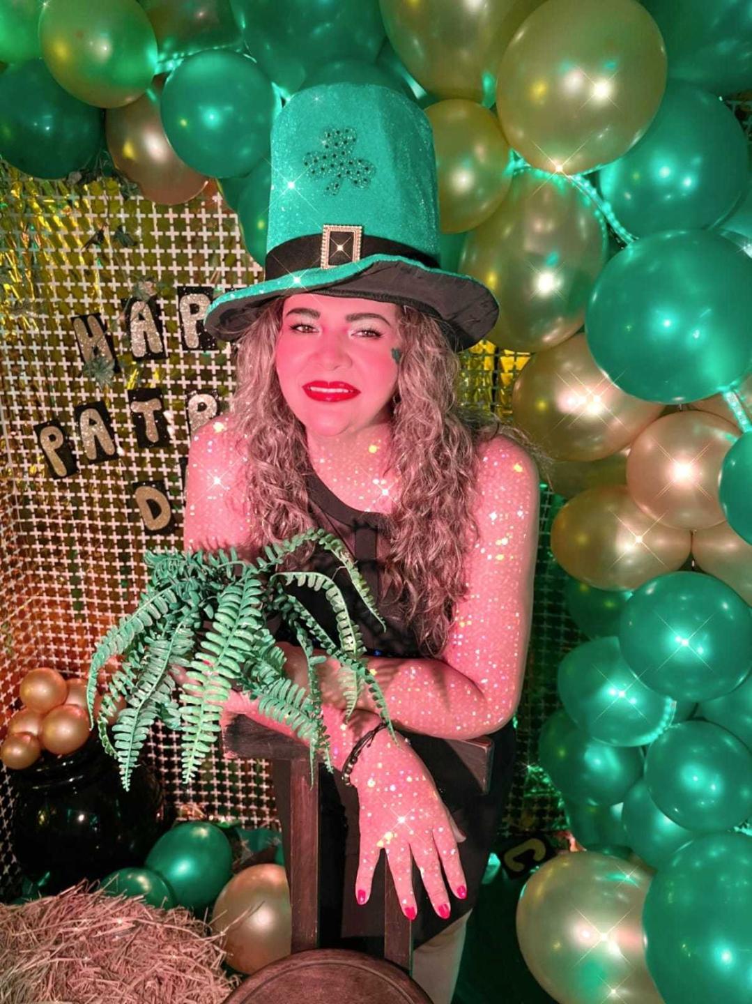 webcam model AdrianaPrettie from XloveCam webcam model AdrianaPrettie from XloveCam