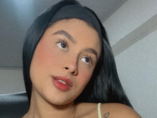 EmmaThomasy Seins Liveshow - Photo 6/14