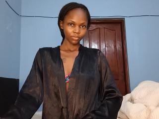 Watch  PrincesLove live on XLoveCam