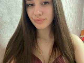 Watch WavaBlauman Live on XLoveCam