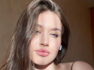 EstherDambrose Boobs Liveshow - Photo 20/21