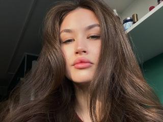 EstherDambrose Boobs Liveshow - Photo 15/21