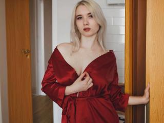 Photo of KarolinaRay-hot