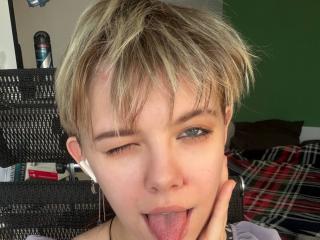 LaurenceCloud Anal en Webcam Live - Photo 20/21