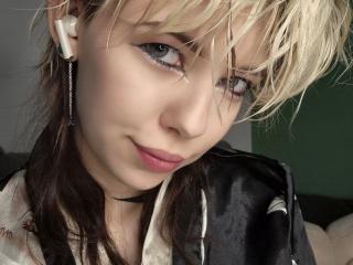 LaurenceCloud Anal en Webcam Live - Photo 8/21