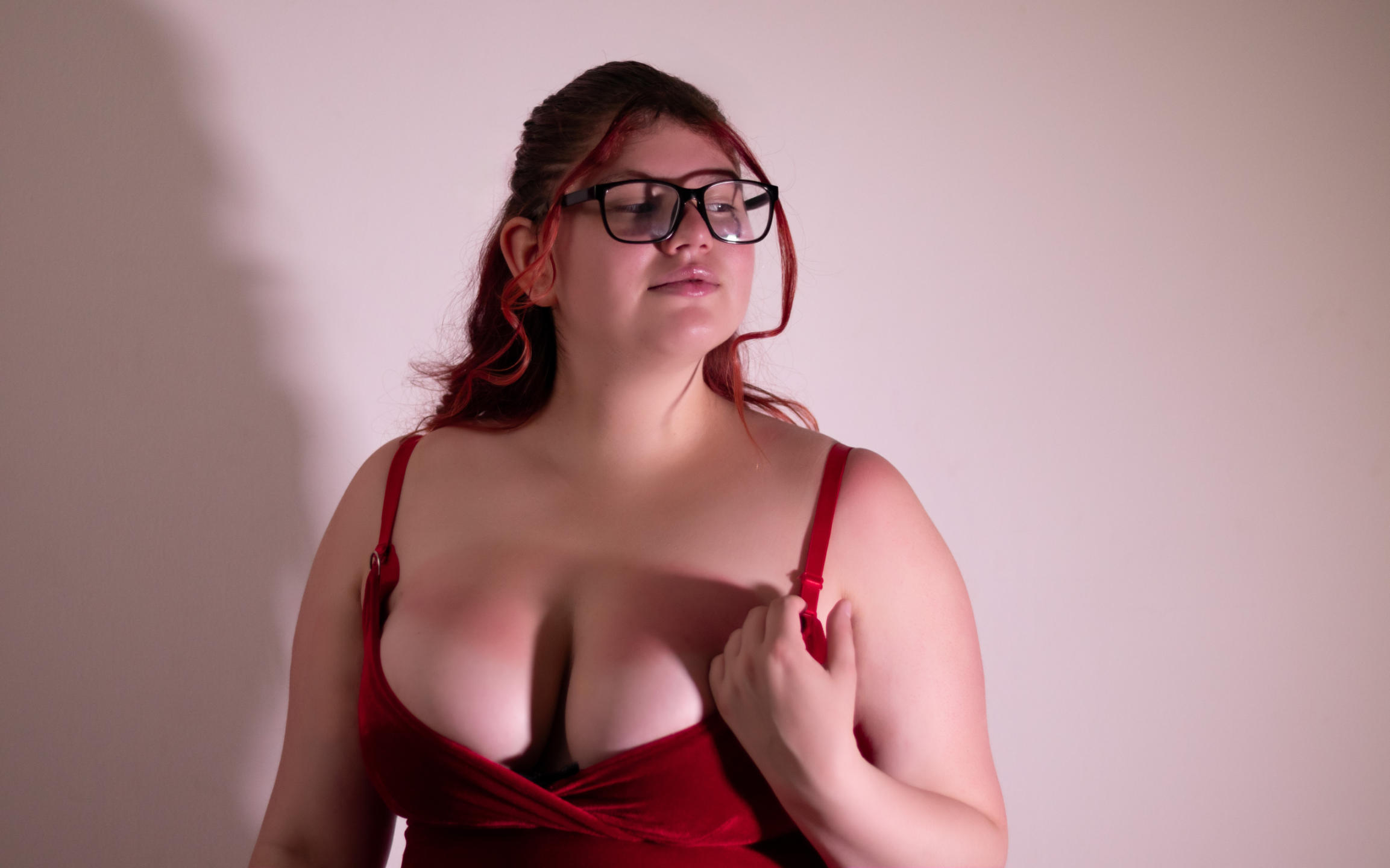 webcam model KarlaHarper from XloveCam webcam model KarlaHarper from XloveCam