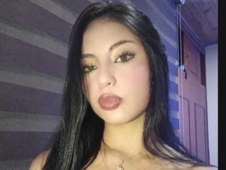 Watch IsabellaSex69 Live on XLoveCam