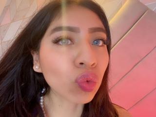 ZoeRedds MILF Live - Photo 16/21