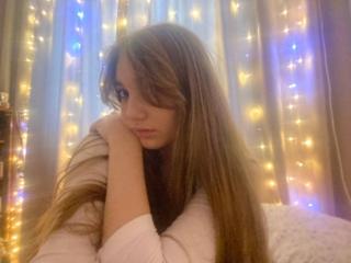 DejaFrayer - Live sex cams model