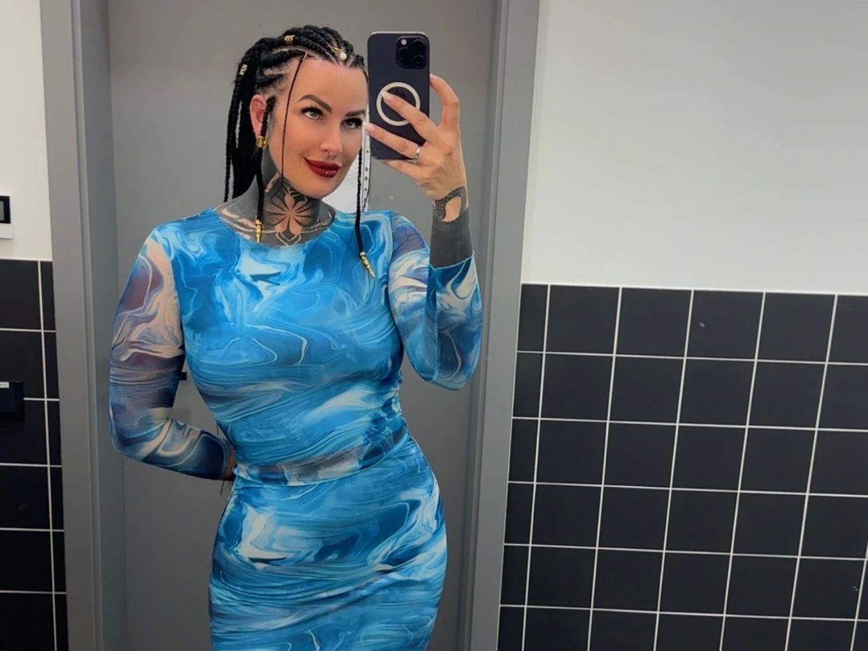 webcam model KathaleaNoir-hot from XloveCam webcam model KathaleaNoir-hot from XloveCam