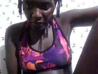 Watch  SpicyMelanin live on XLoveCam