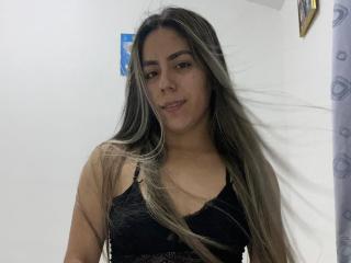 QuickHookup Ass XXX - Photo 9/19