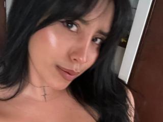 ElizabethMacy Boobs Liveshow - Photo 12/21