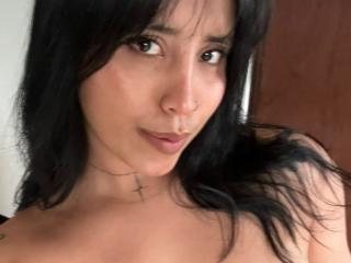 ElizabethMacy Boobs Liveshow - Photo 7/21