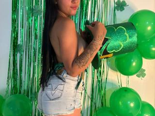 EimmyyRousee Seins Liveshow - Photo 7/21