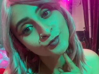 SaraVelvett Image Gallery