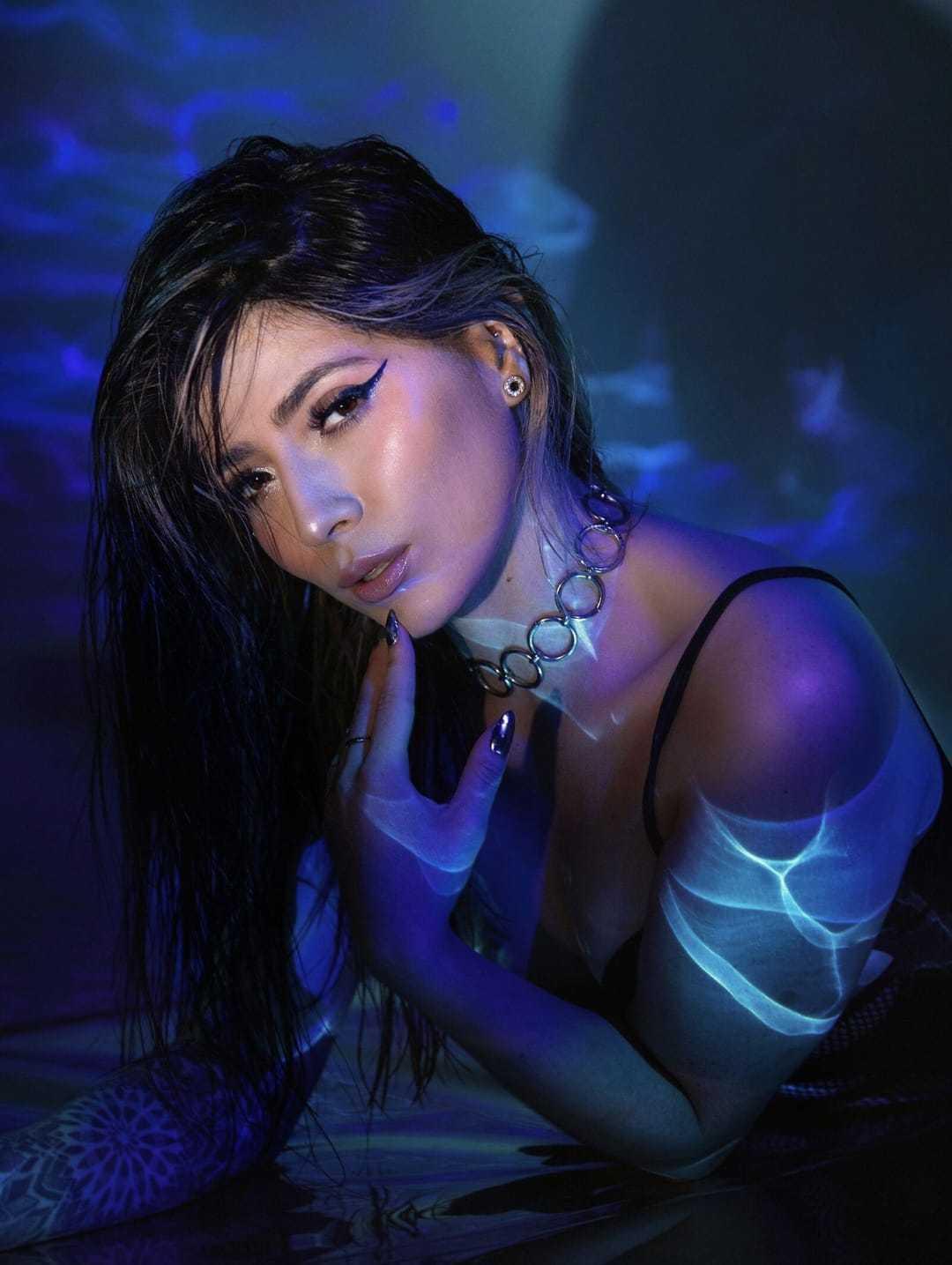 webcam model AriaRosh from XloveCam webcam model AriaRosh from XloveCam