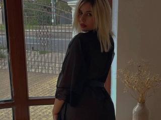 AvaQueen Webcam Porno Live - Photo 7/21