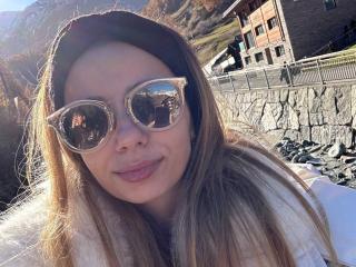 AishaBee Webcam Porno Live - Photo 14/21