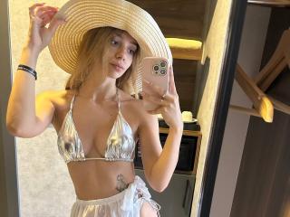 AishaBee Webcam Porno Live - Photo 13/21