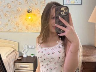 JoelleCanal - Live sex cams model