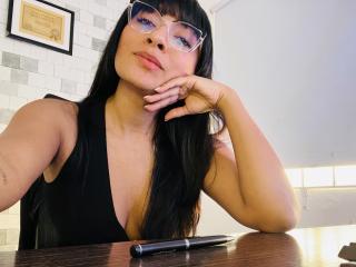 AmelineRousseau Webcam Porno Live - Photo 4/21