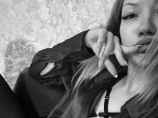 XinitaBoom Image Gallery