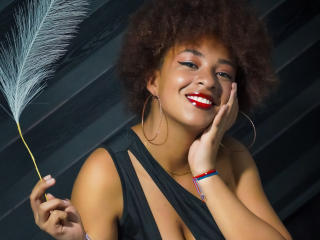 NiaZuri Pussy Video Webcam - Photo 7/15