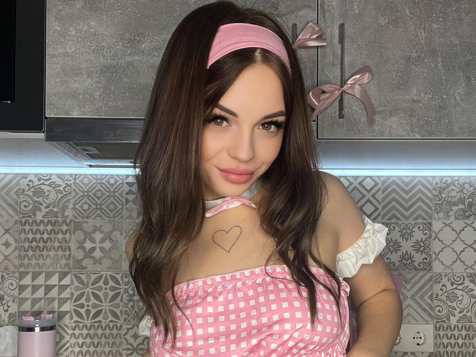 Photo 1 of LexyJoy