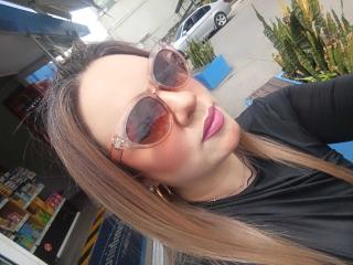 AvaMia Webcam Porno Live - Photo 7/21