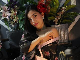 MiaLovelyn Image Gallery