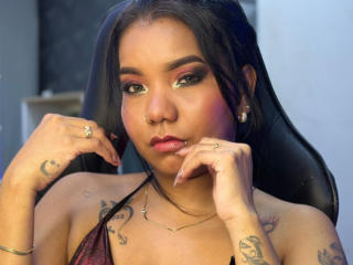 ElizabethSuaan Boobs Liveshow - Photo 19/21