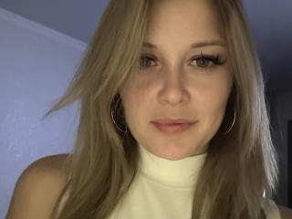 AnnamariaVillarin - Live sex cams model