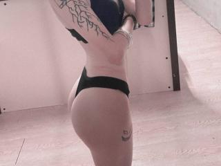 AleneNghiem Webcam Porno Live - Photo 4/21