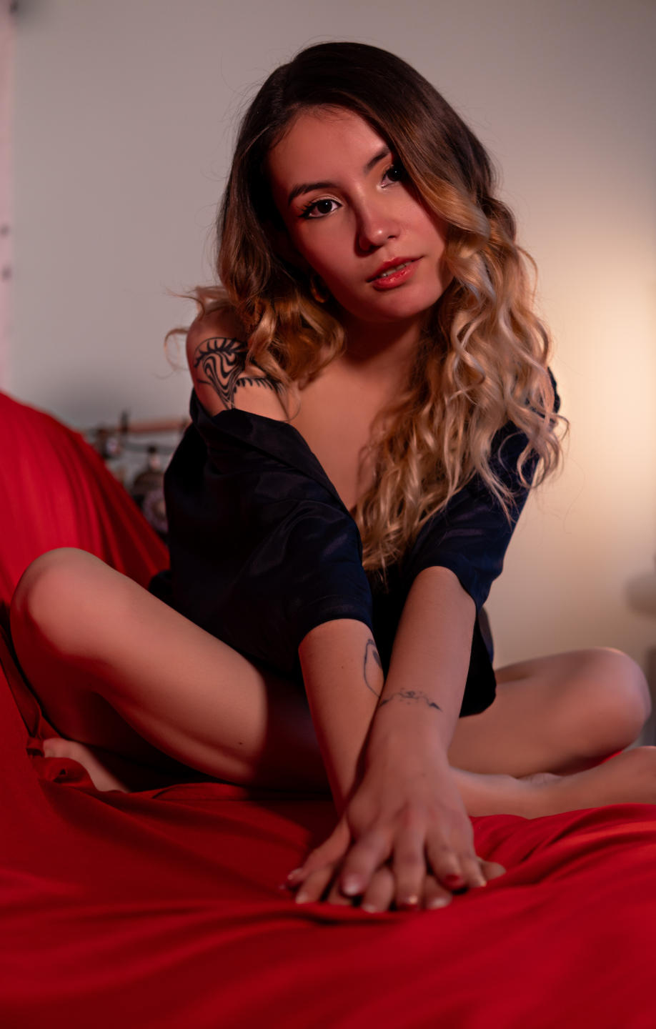 webcam model LilaLaurent from XloveCam webcam model LilaLaurent from XloveCam