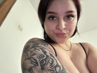 LucieRed Anal en Webcam Live - Photo 16/21